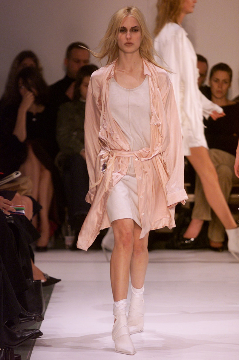 Ann Demeulemeester fashion show for Spring/Summer 2002