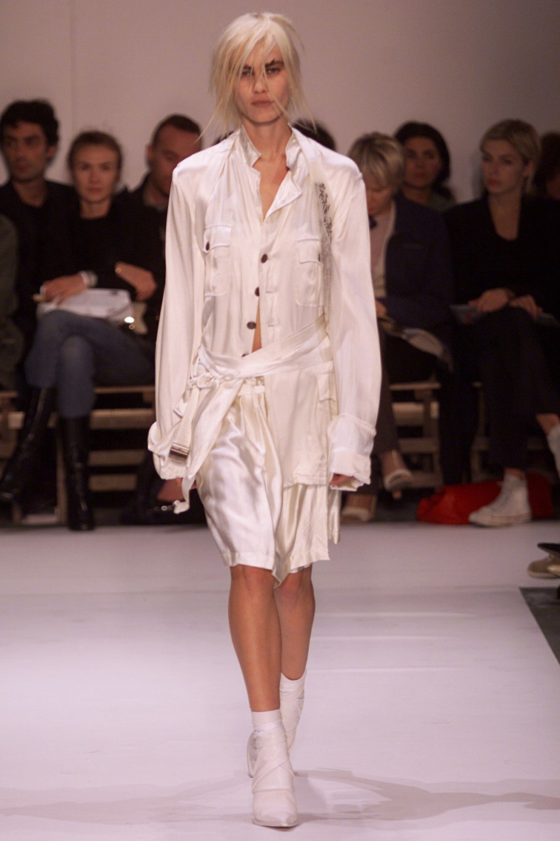 Ann Demeulemeester fashion show for Spring/Summer 2002