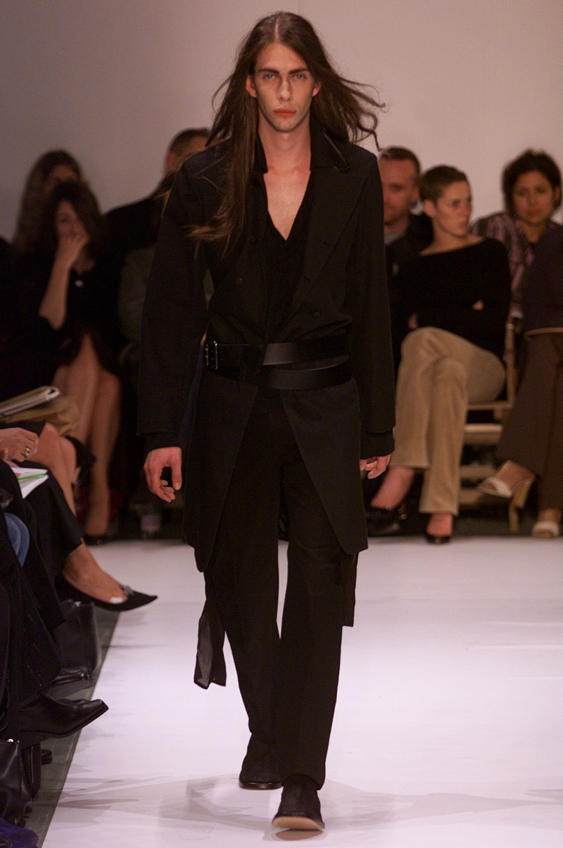 Ann Demeulemeester fashion show for Spring/Summer 2002