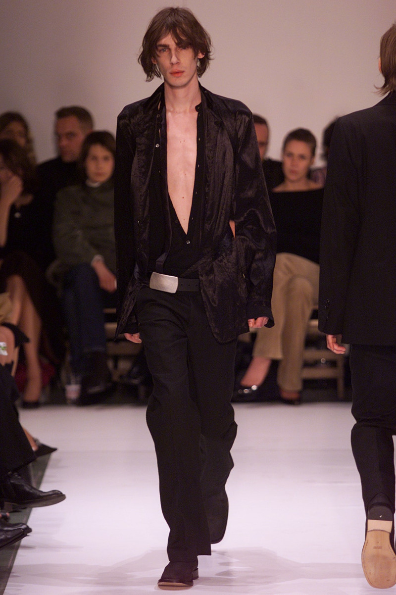 Ann Demeulemeester fashion show for Spring/Summer 2002