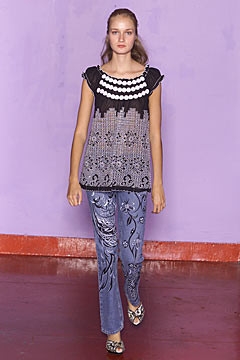 Anna Sui fashion show for Spring/Summer 2002