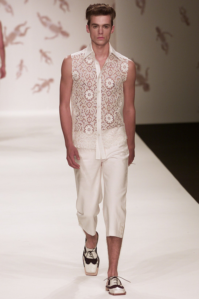 Arkadius fashion show for Spring/Summer 2002