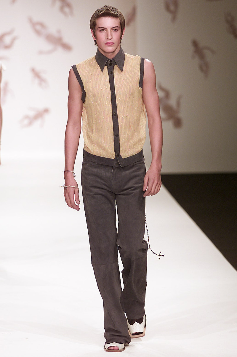 Arkadius fashion show for Spring/Summer 2002