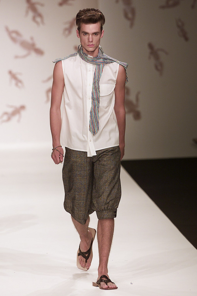 Arkadius fashion show for Spring/Summer 2002