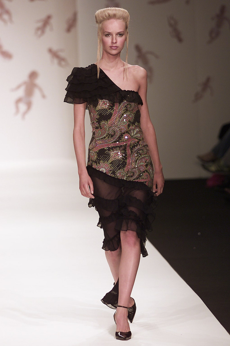 Arkadius fashion show for Spring/Summer 2002