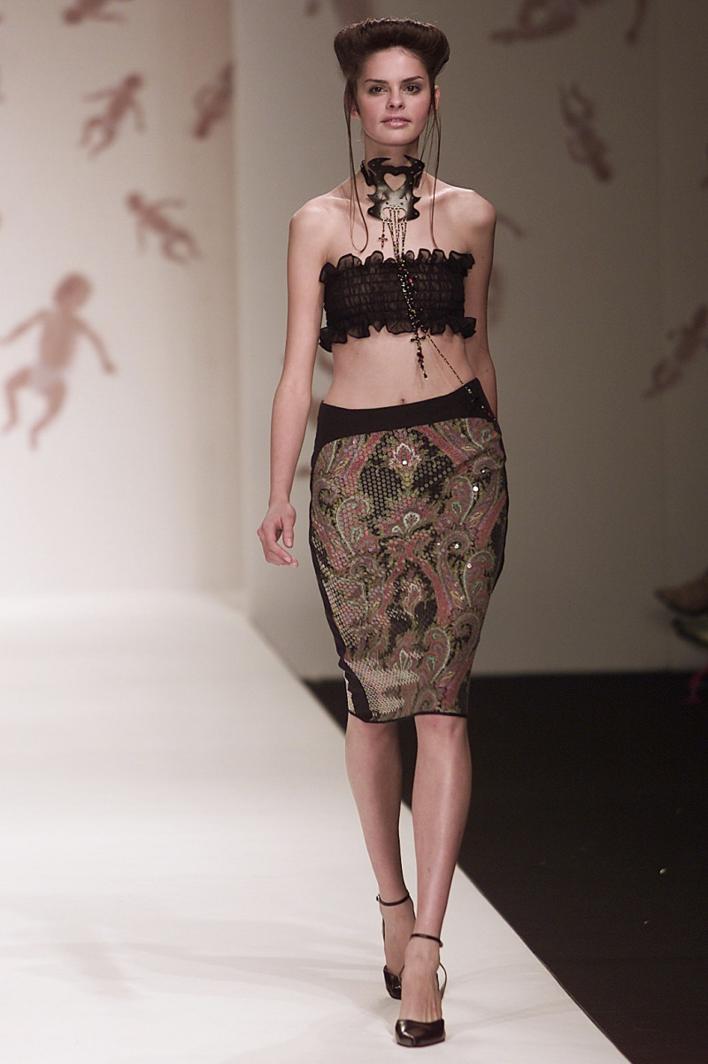Arkadius fashion show for Spring/Summer 2002