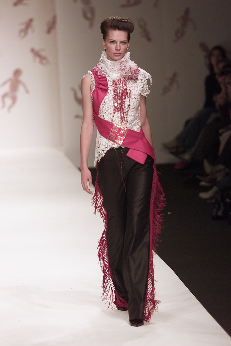 Arkadius fashion show for Spring/Summer 2002