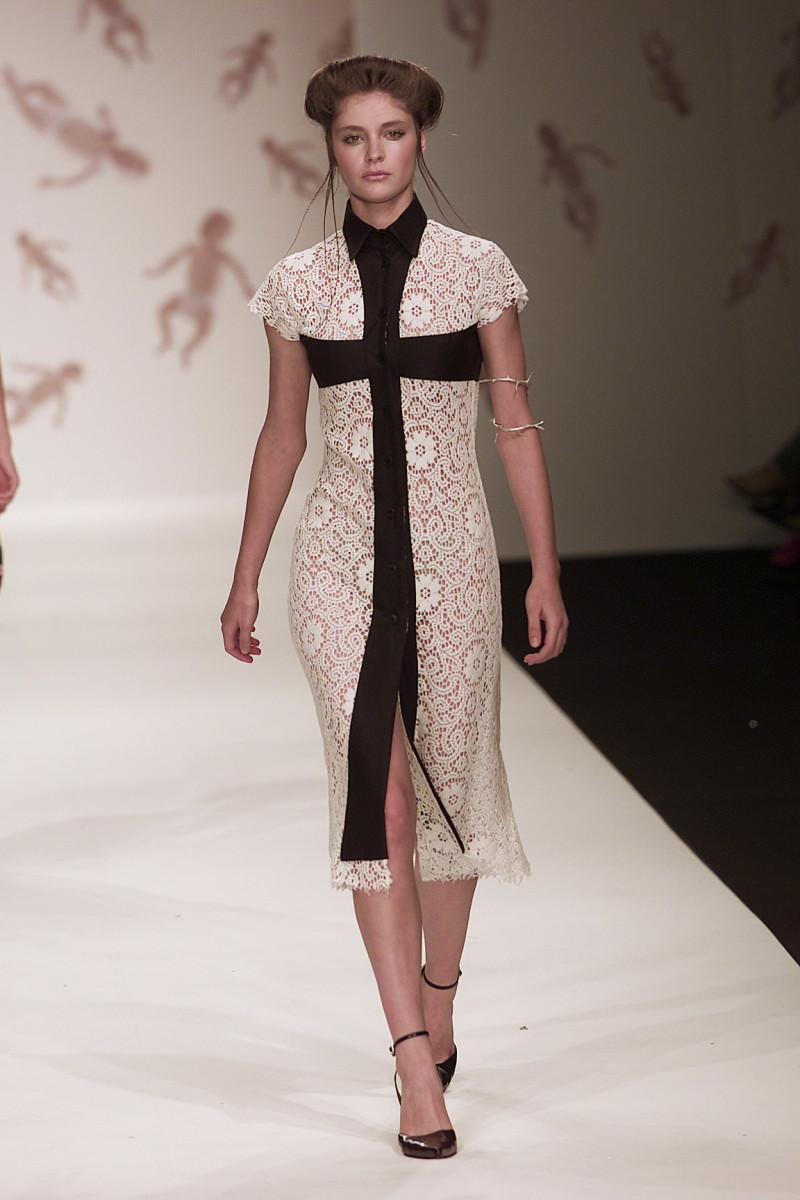 Arkadius fashion show for Spring/Summer 2002