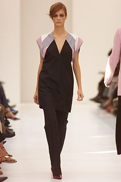 Bally fashion show for Spring/Summer 2002