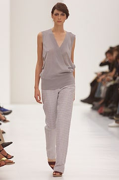 Bally fashion show for Spring/Summer 2002