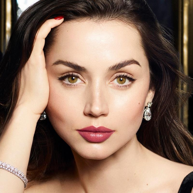 Estée Lauder Re-Nutriv The Diamond Serum Lipcolor advertisement for Spring/Summer 2024