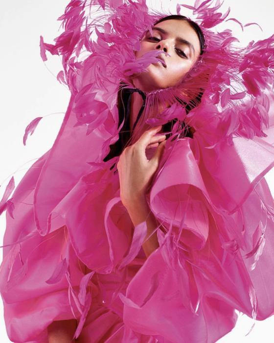 Estée Lauder CR Women advertisement for Pre-Spring 2019
