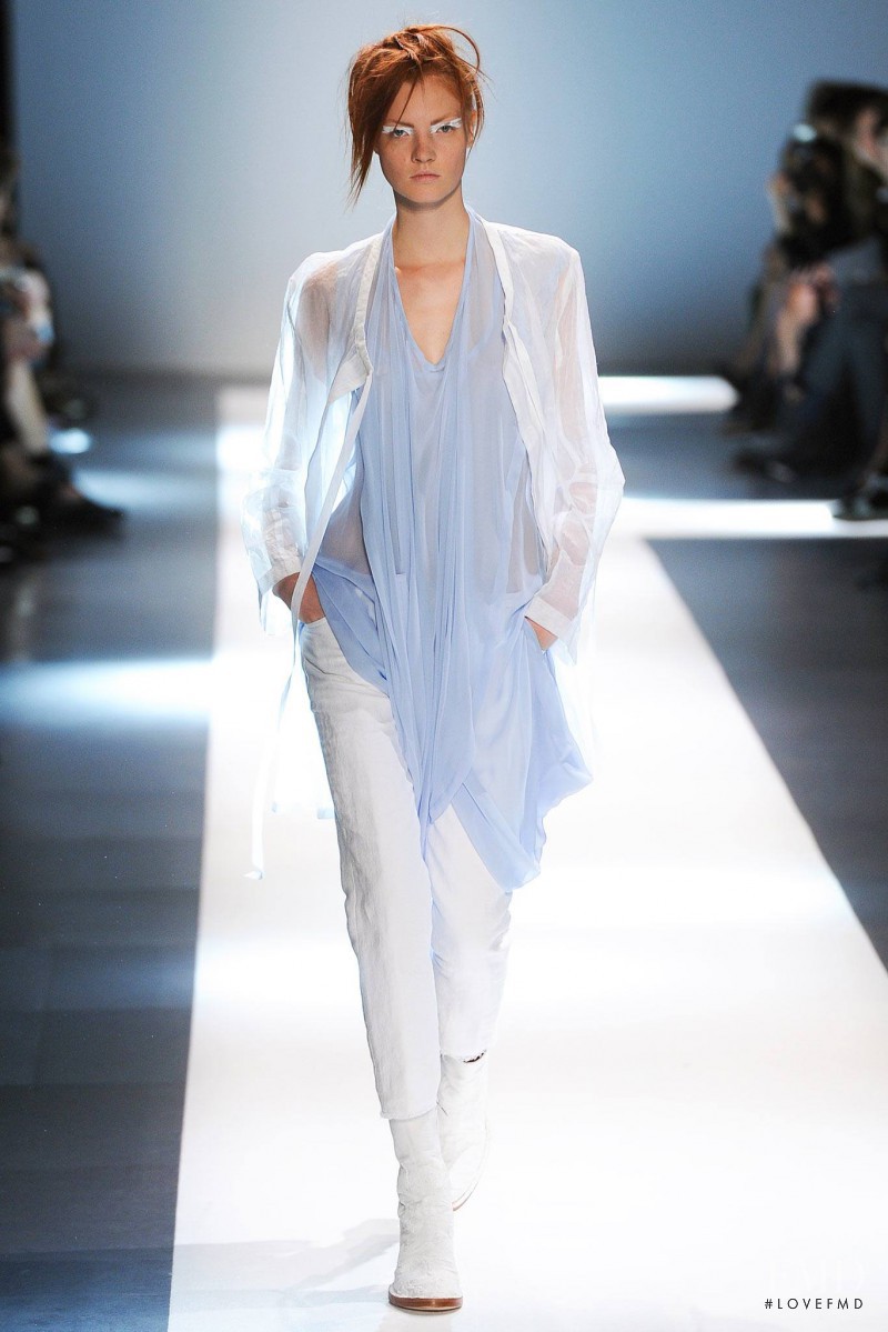 Ann Demeulemeester fashion show for Spring/Summer 2015