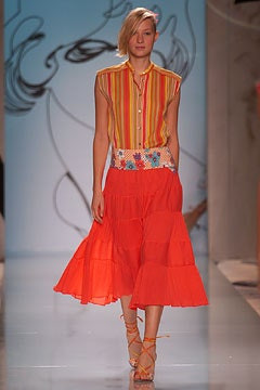 Cacharel fashion show for Spring/Summer 2002