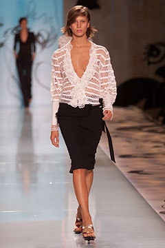 Cacharel fashion show for Spring/Summer 2002