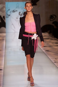 Cacharel fashion show for Spring/Summer 2002