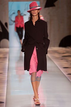 Cacharel fashion show for Spring/Summer 2002