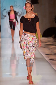 Cacharel fashion show for Spring/Summer 2002