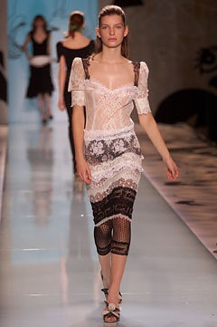 Cacharel fashion show for Spring/Summer 2002