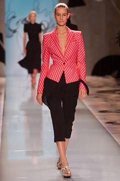Cacharel fashion show for Spring/Summer 2002