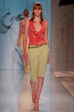 Cacharel fashion show for Spring/Summer 2002