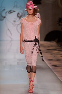 Cacharel fashion show for Spring/Summer 2002