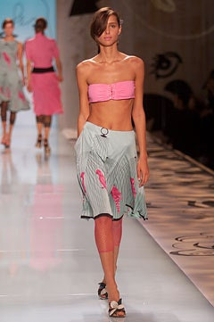 Cacharel fashion show for Spring/Summer 2002