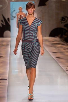 Cacharel fashion show for Spring/Summer 2002