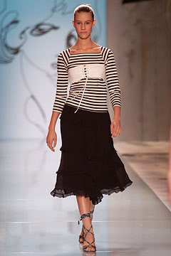 Cacharel fashion show for Spring/Summer 2002