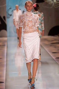 Cacharel fashion show for Spring/Summer 2002