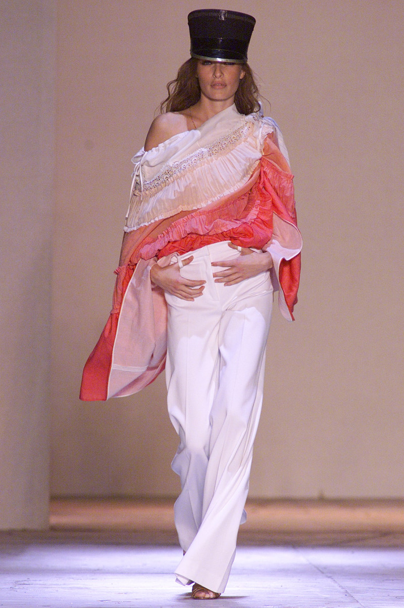Chloe fashion show for Spring/Summer 2002
