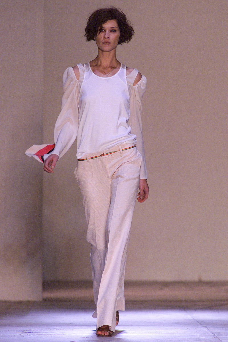 Chloe fashion show for Spring/Summer 2002