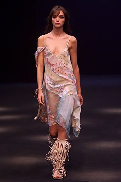 Clements Ribeiro fashion show for Spring/Summer 2002