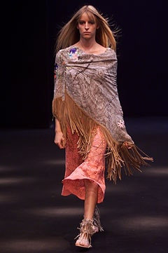 Clements Ribeiro fashion show for Spring/Summer 2002