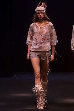 Clements Ribeiro fashion show for Spring/Summer 2002