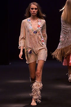 Clements Ribeiro fashion show for Spring/Summer 2002