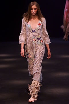 Clements Ribeiro fashion show for Spring/Summer 2002
