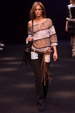 Clements Ribeiro fashion show for Spring/Summer 2002