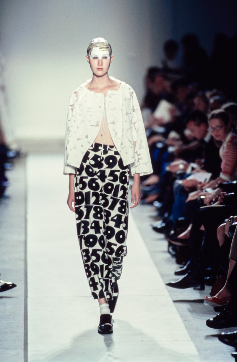 Comme Des Garcons fashion show for Spring/Summer 2002