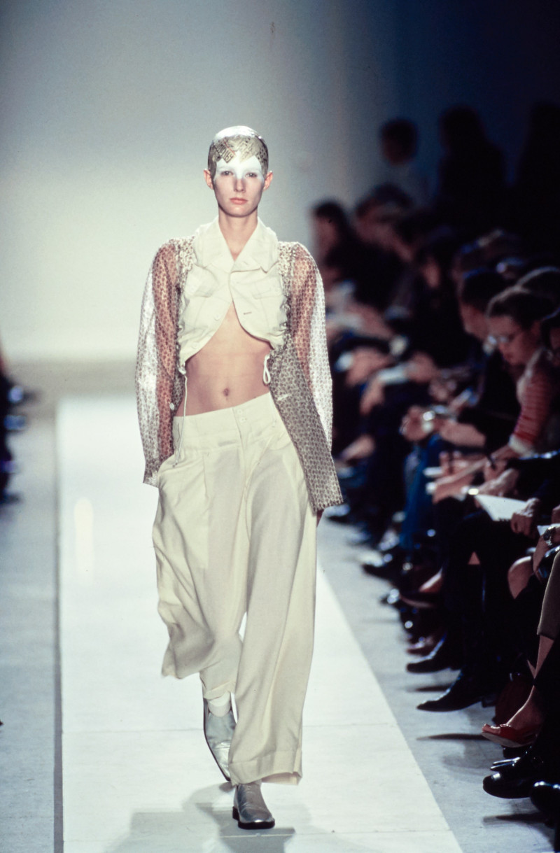 Comme Des Garcons fashion show for Spring/Summer 2002