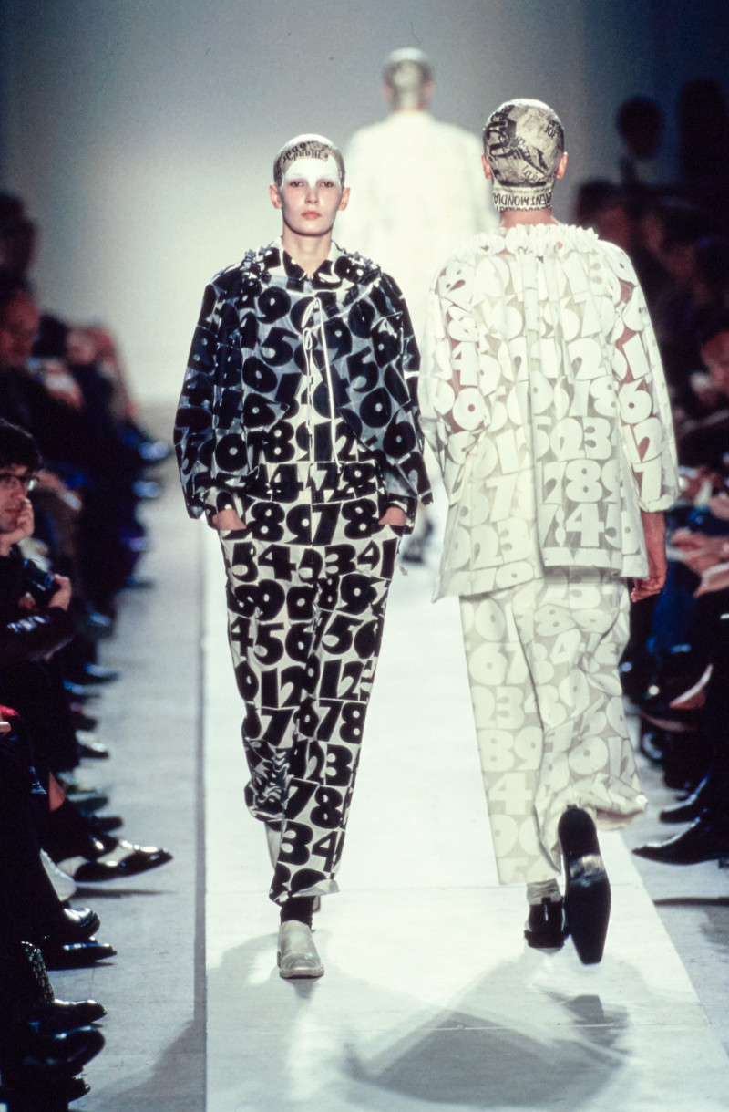 Comme Des Garcons fashion show for Spring/Summer 2002