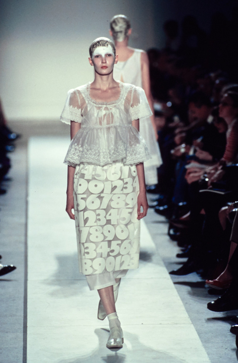 Comme Des Garcons fashion show for Spring/Summer 2002