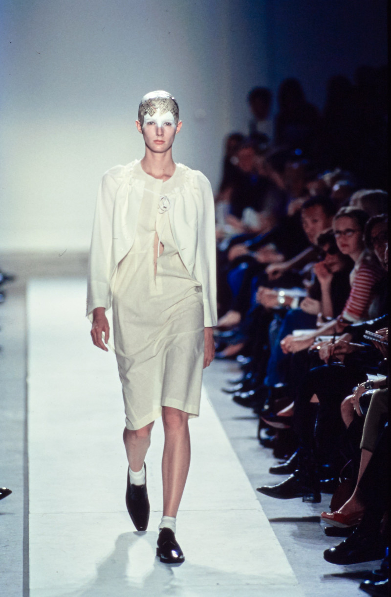 Comme Des Garcons fashion show for Spring/Summer 2002