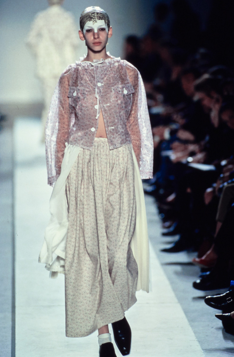 Comme Des Garcons fashion show for Spring/Summer 2002