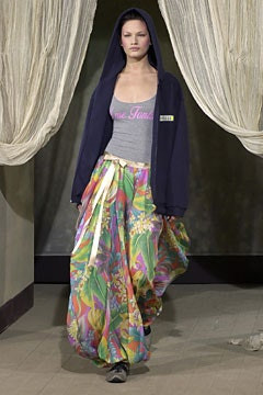 D&G fashion show for Spring/Summer 2002