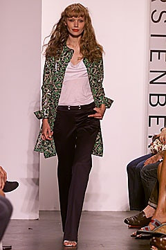 Diane Von Furstenberg fashion show for Spring/Summer 2002