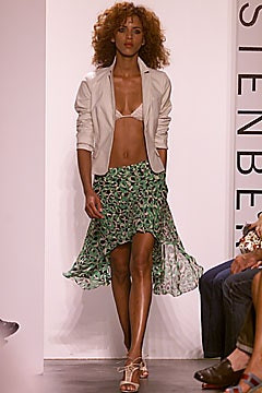 Diane Von Furstenberg fashion show for Spring/Summer 2002