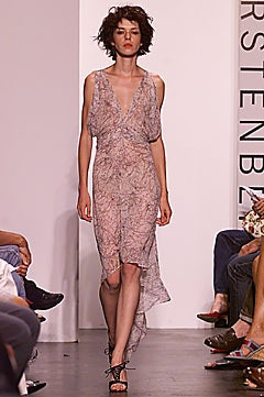Diane Von Furstenberg fashion show for Spring/Summer 2002
