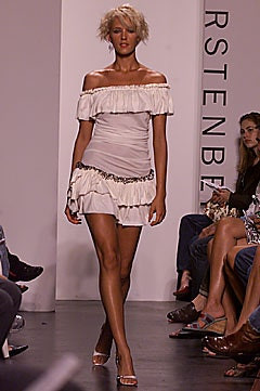 Diane Von Furstenberg fashion show for Spring/Summer 2002