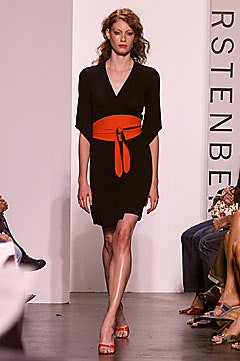 Diane Von Furstenberg fashion show for Spring/Summer 2002